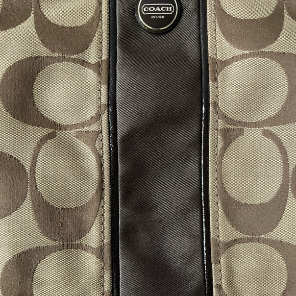 Authentic Coach Shoulder Bag - Picture 3 of 5